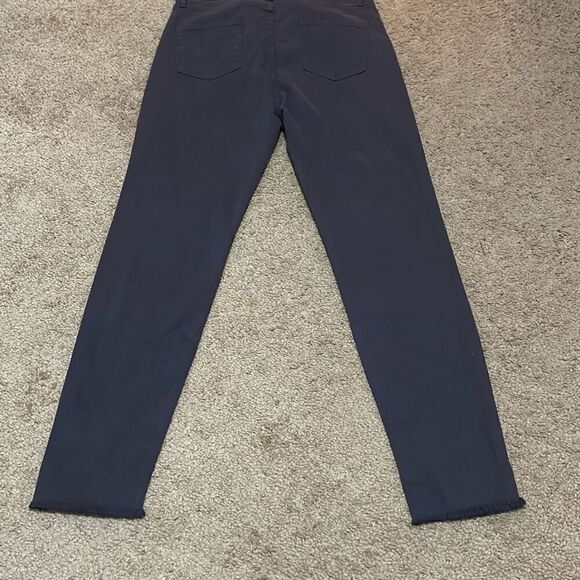 Felicite Women's 31 Step Hem Skinny Jeans Dark Blue Distressed Fringe New - Picture 2 of 13